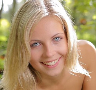 lucie-jenni-blonde-jenni-kohoutova-jenni-femjoy-eros-and-grace-kohoutova12155