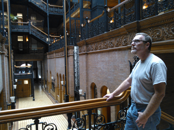 Sir Barken on his way to retiring a few replicants