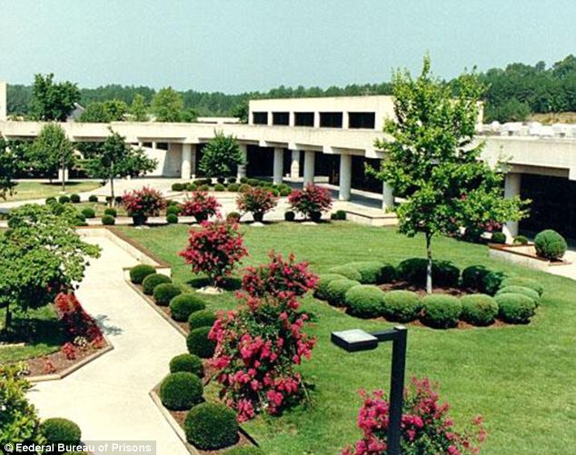 blog_prison_or_school02