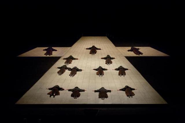 Opening tableau of John Dexter's production of Poulenc's Dialogues of the Carmelites, from the Metropolitan Opera
