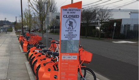 vandal-biketownsign